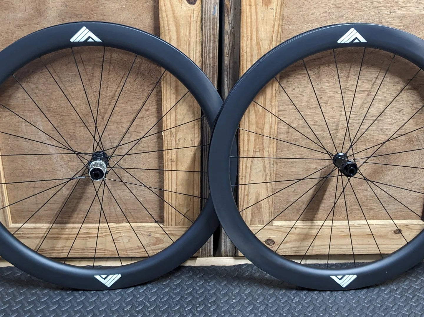 Burner Gravel Carbon Wheelset *ships in 4 weeks*